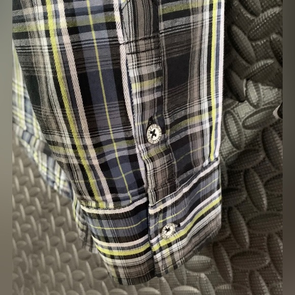 Levi’s Youth Button-up Flannel Cotton Shirt Medium Size 10-12 EXCELLENT LIKE NEW - Picture 5 of 9